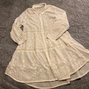NWOT  cream lace flowy dress. PL but it fit well on me and I’m 5’6”